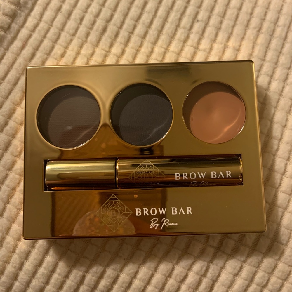 NIB: Brow Bar Kit!